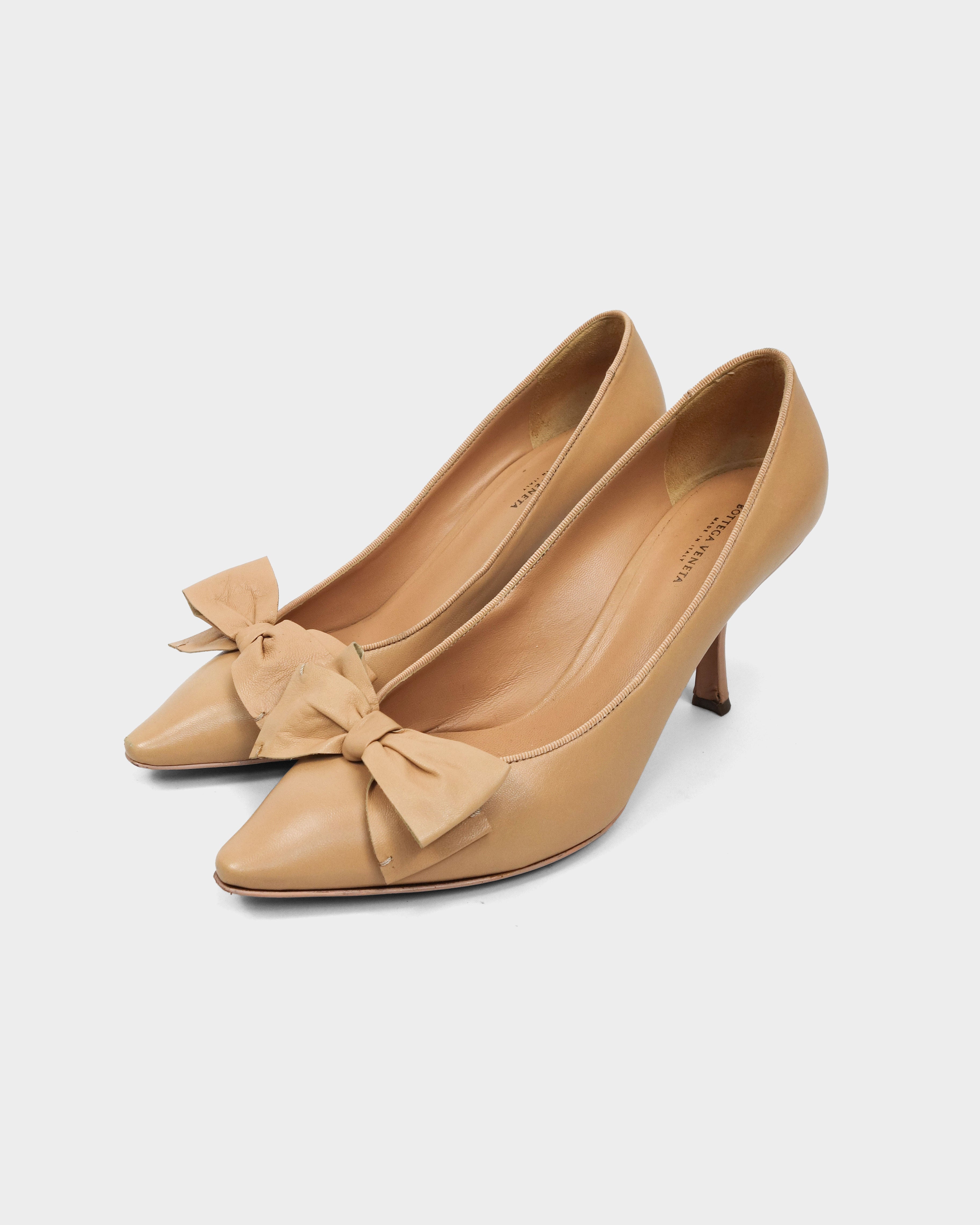 Bottega Veneta Beige Laced Leather Heels 2000's – Vintage TTS - Main Image