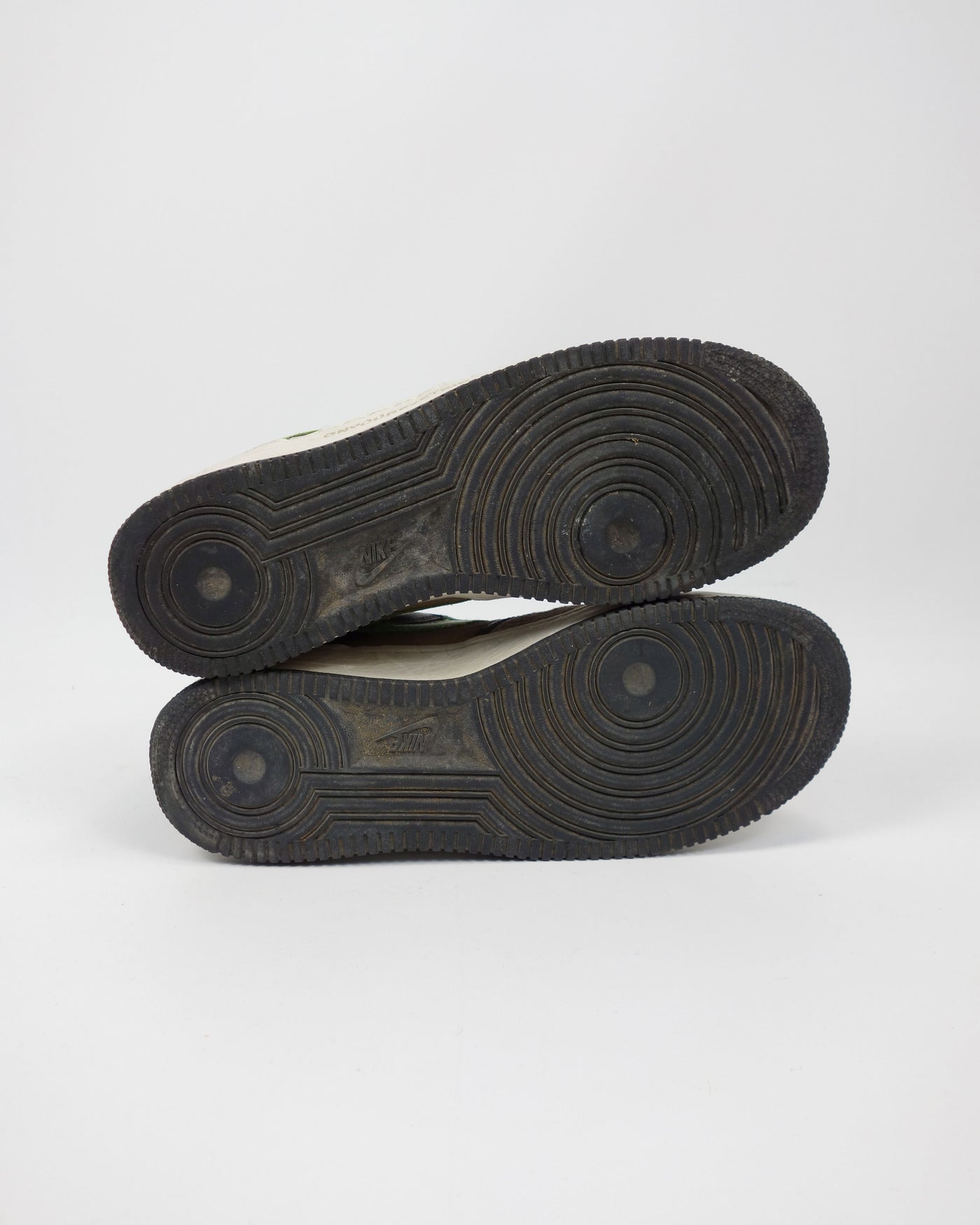 Nike Air Force 1 Low x UNDEFEATED "Insideout Priority" 2006