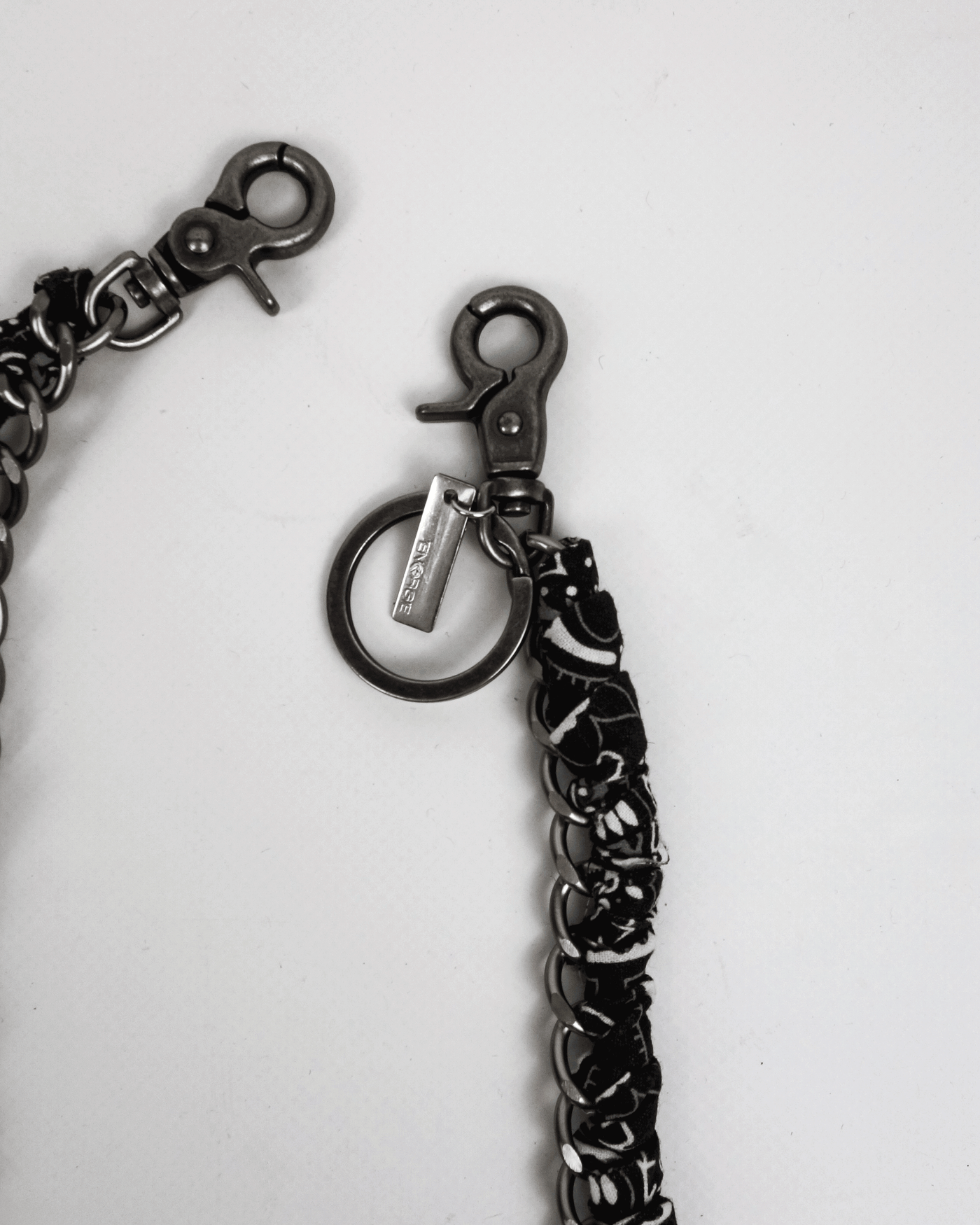 Energie Silver + Bandana Wallet Chain 2000's