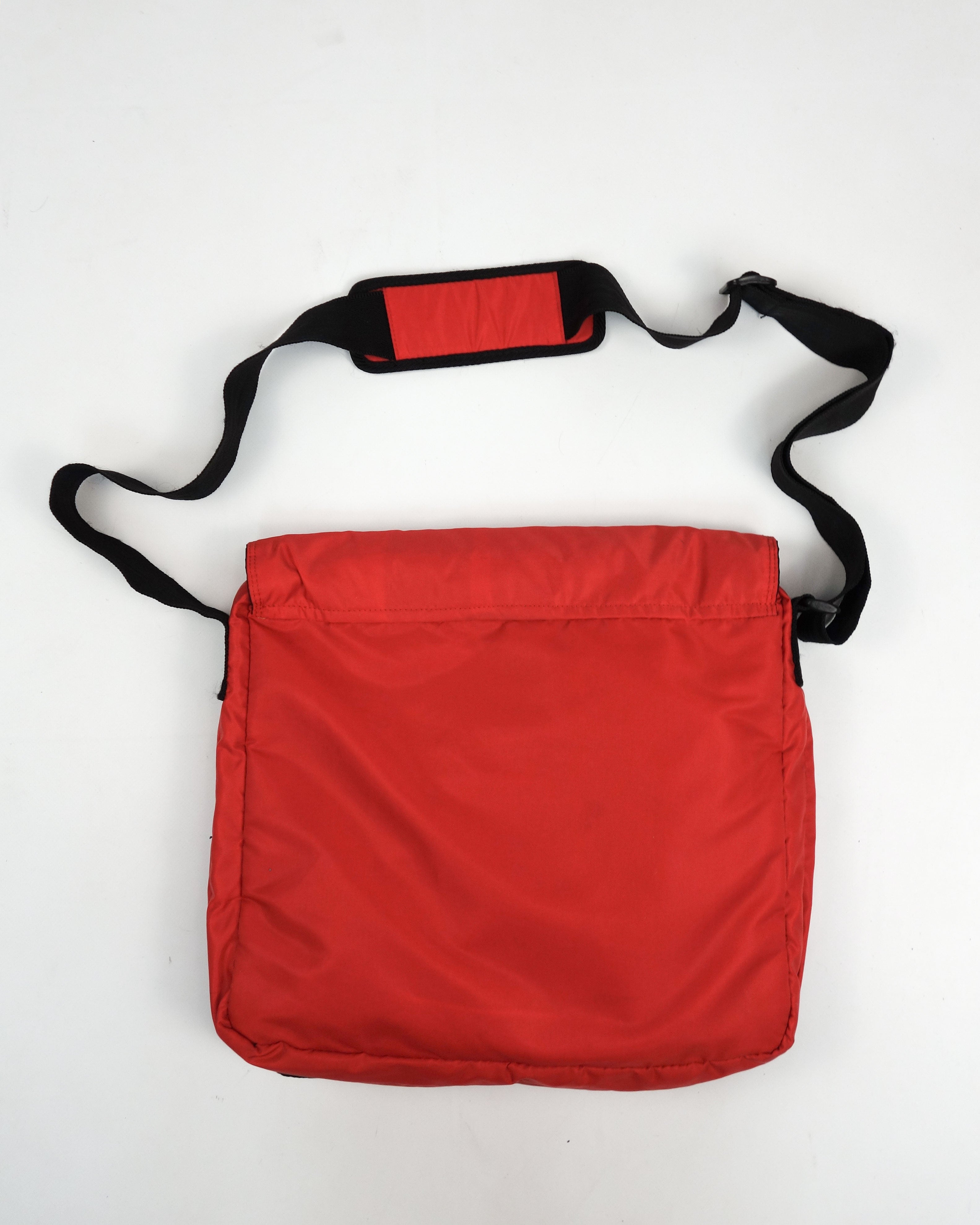 Nylon side clearance bag