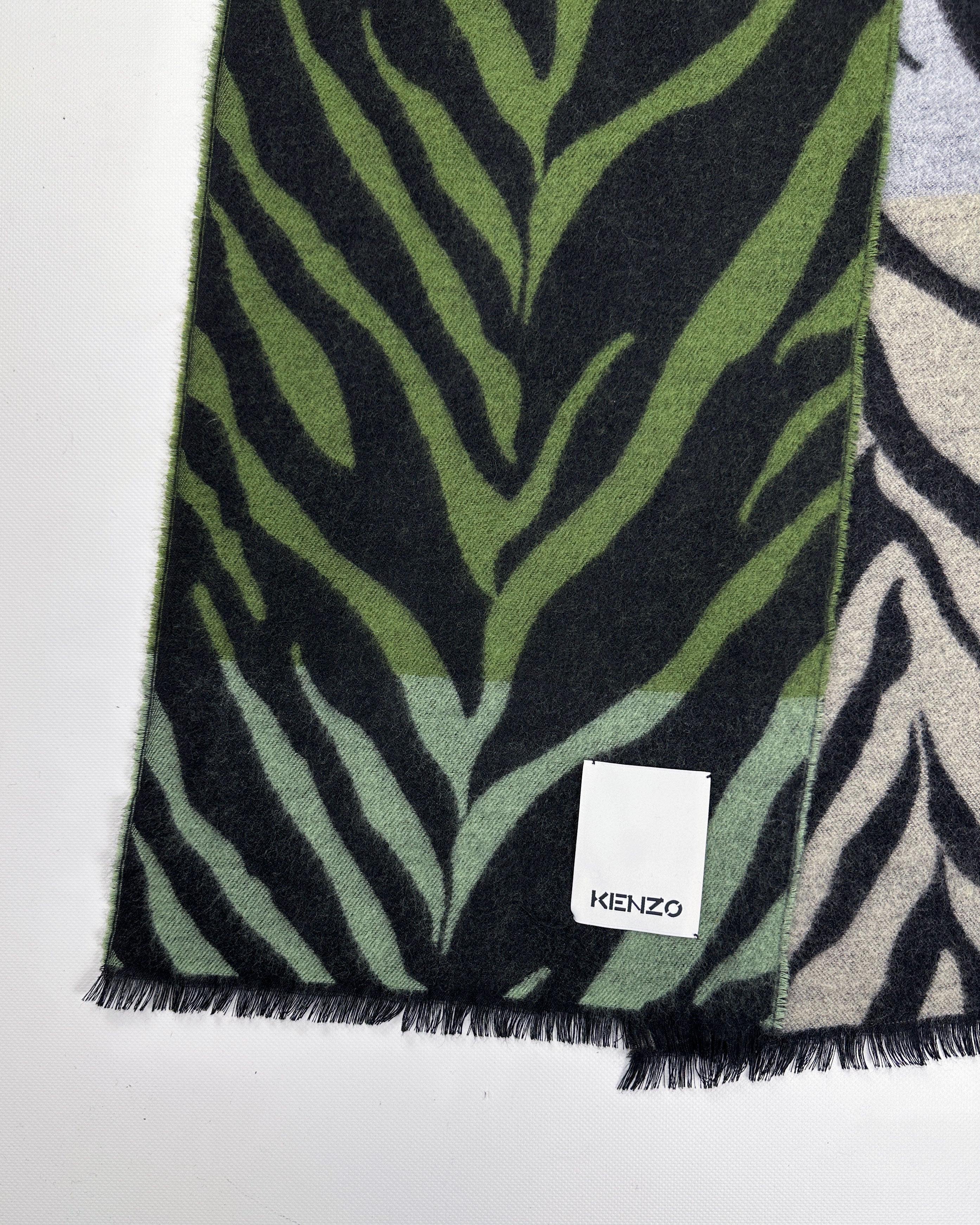 Kenzo 3-Tone zebra Prink Scarf 2000's - Vintagetts