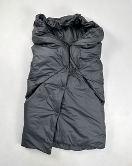 Ixos Irregular Grey Puffer Vest 2000's