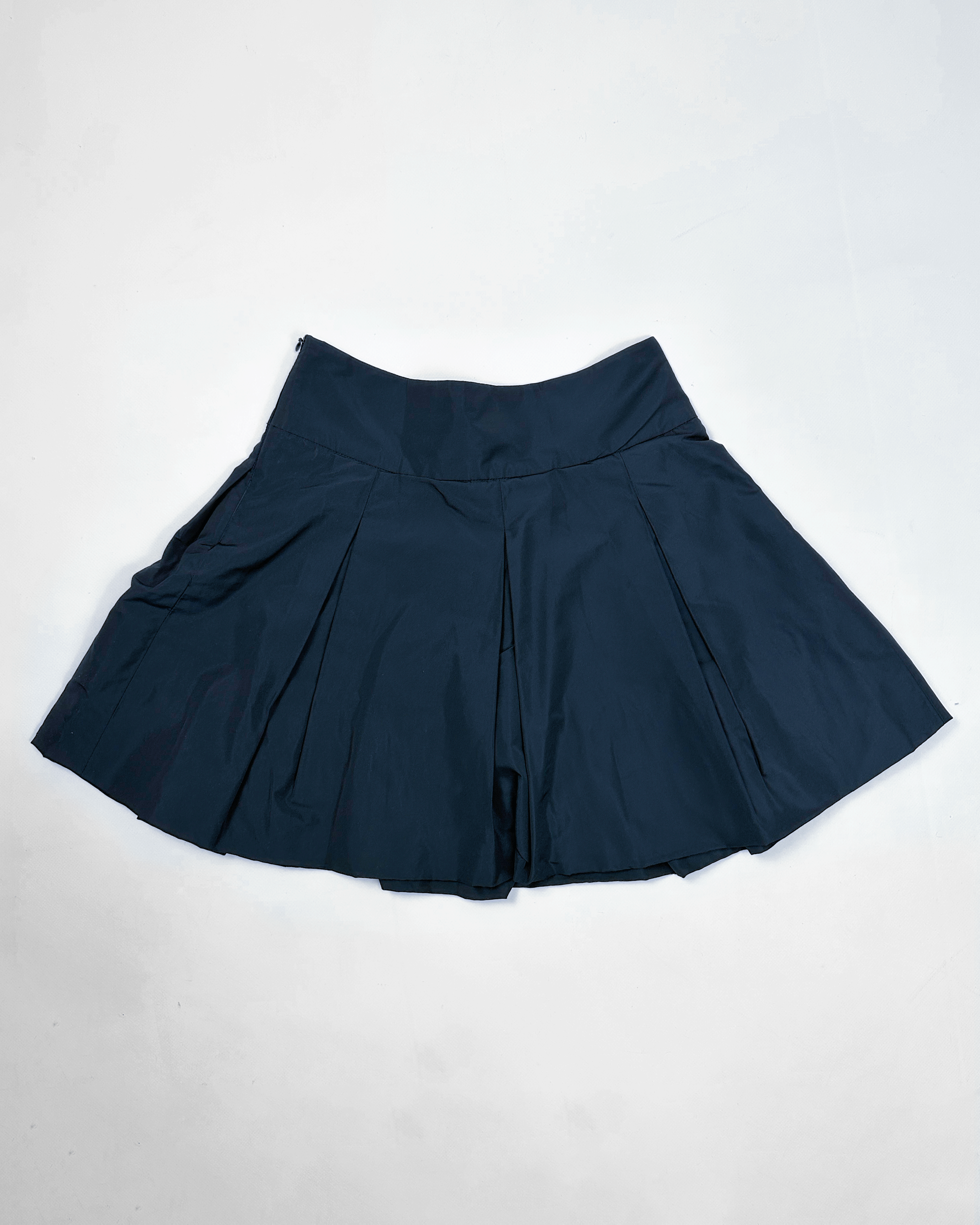 Miu Miu Navy Blue Pleated Mini Skirt 2000's – Vintage TTS