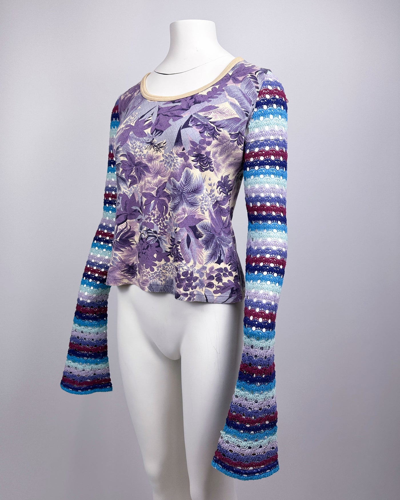 Custo Barcelona Flowers Wool Sleeves Top 1990's