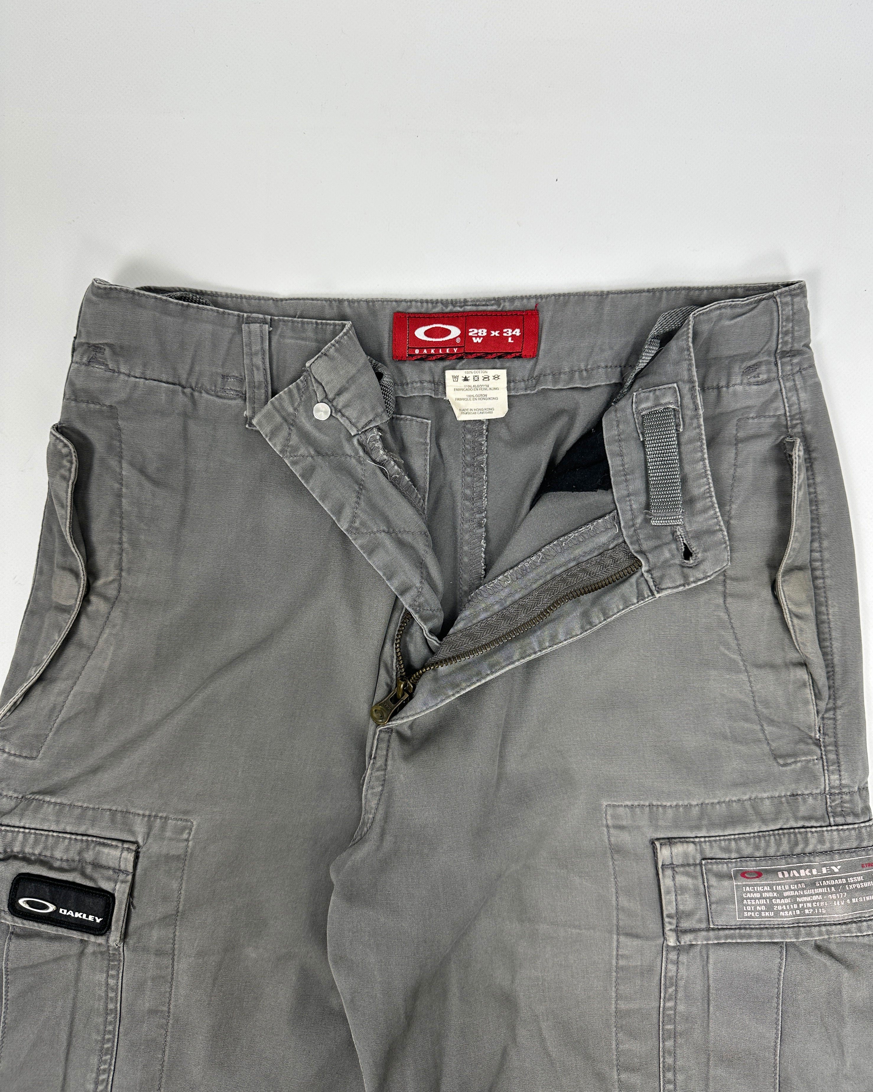 Oakley Red Core Grey Cargo Pants 2000's – Vintage TTS